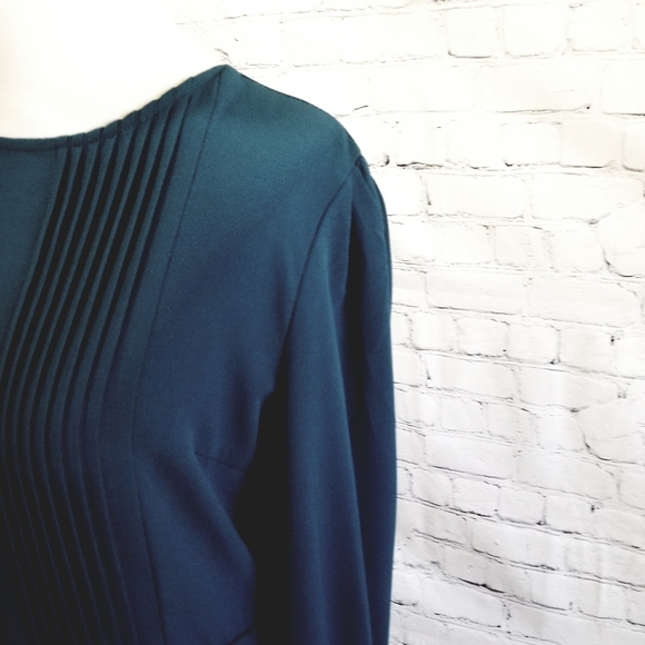 H & M dress size small - Picture 4 of 11